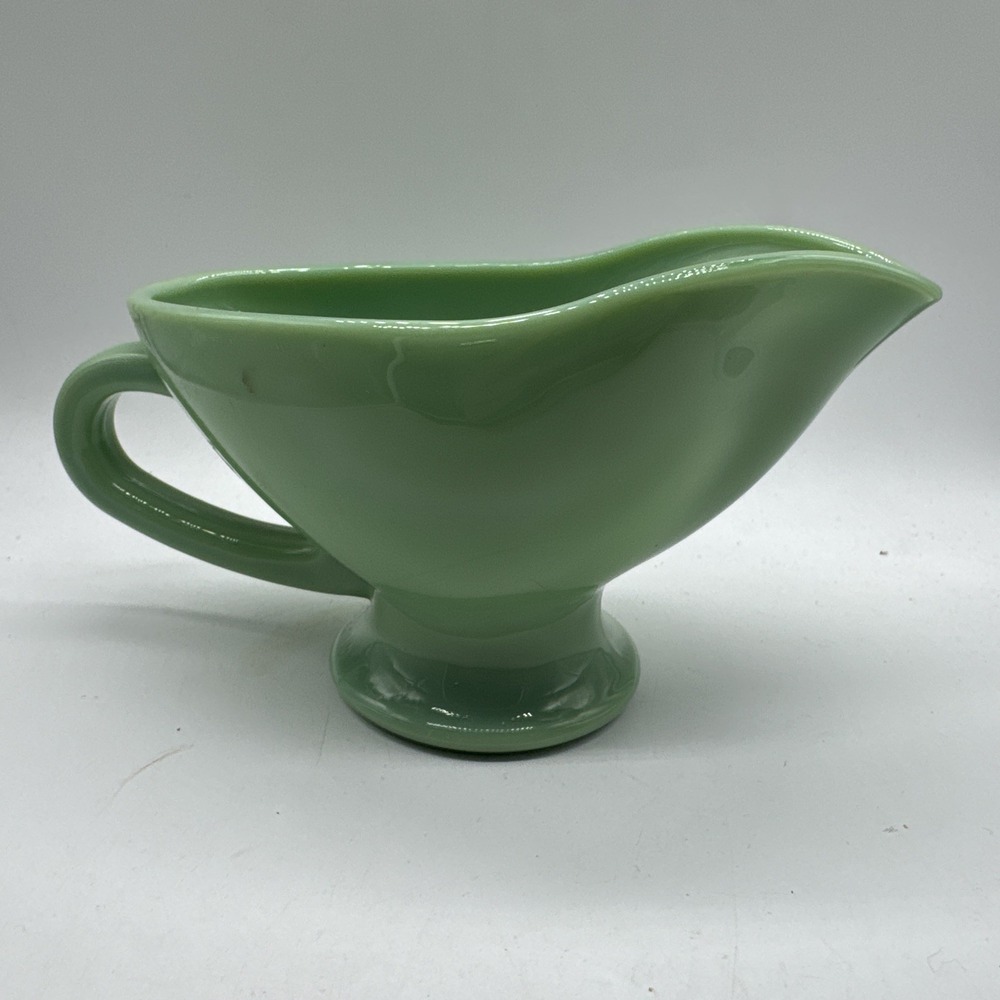 Jadeite Gravy Boat with Handle, 8" length - Vintage Green